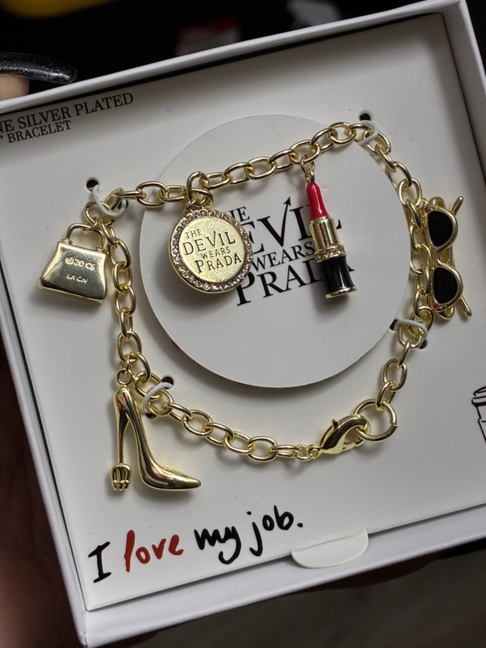 24HR DROP ⬇️ The devil wears Prada charm bracelet - Picture 4 of 9